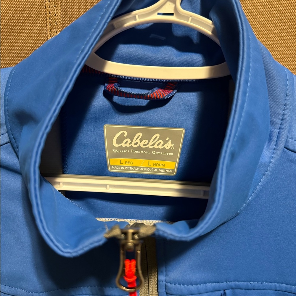 Cabela’s Soft Shell Jacket - Picture 3 of 6